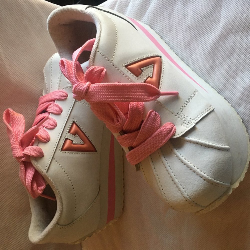 Vintage 90s Volatile Women's Platform Sneakers